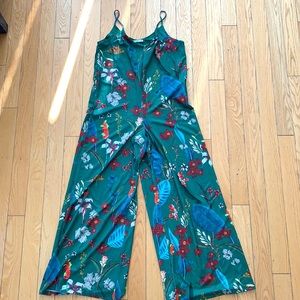 Green Jumpsuit with flowers